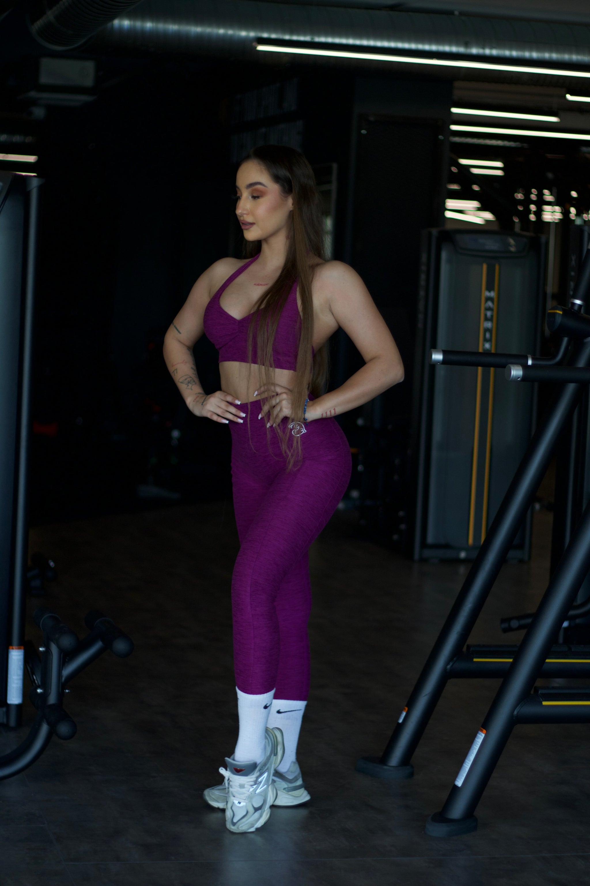 V-Back Leggings